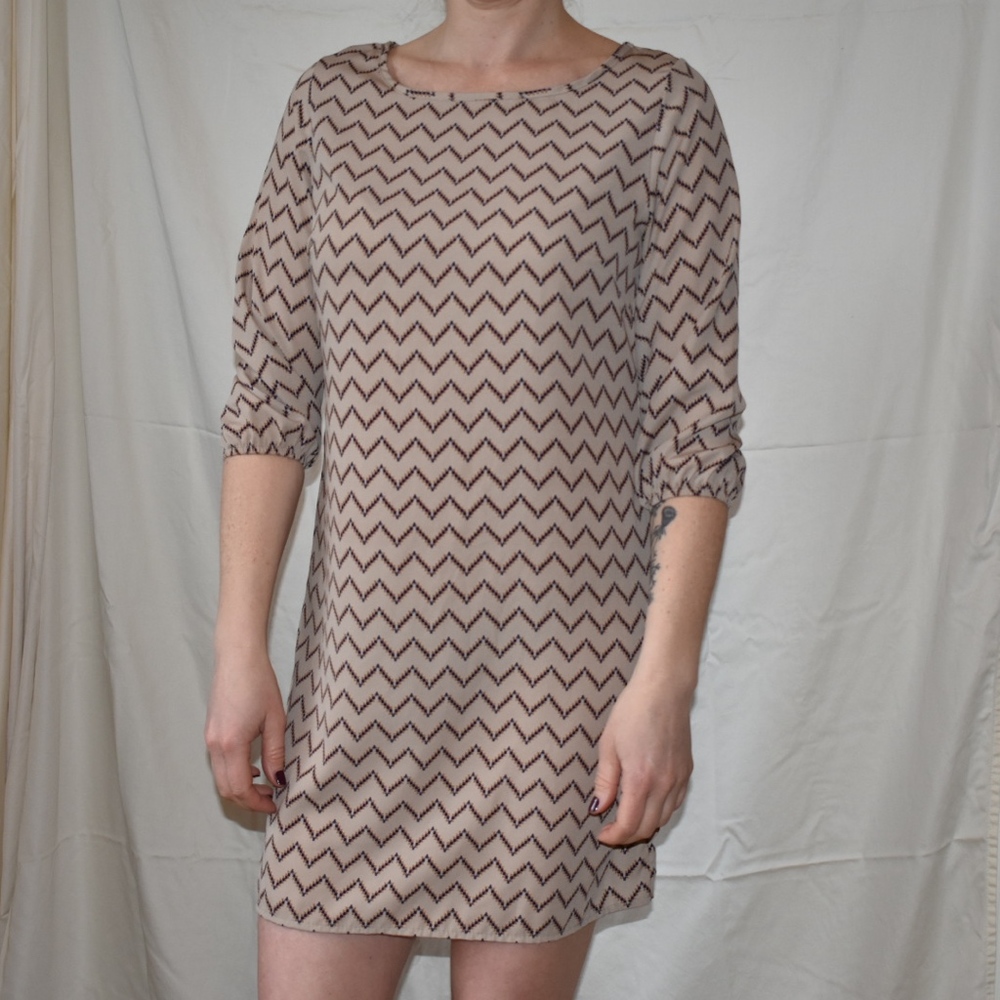 Chevron print tan dress or blouse